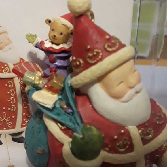 Hallmark Santa Yuletide Treasures ornament - Picture 4 of 5